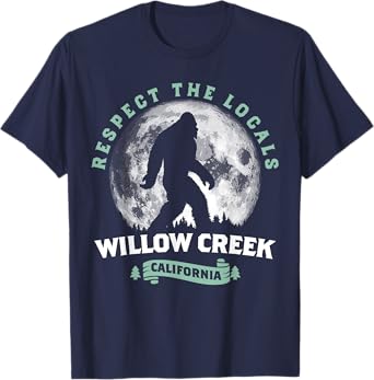 Willow Creek California Bigfoot Night Walk Retro T-Shirt