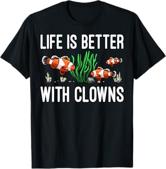 Cute Love Ocean Animals Fish Tank Humor Designs Funny Aquarium Clown Fish Gift For Men Women Fish Lovers T-Shirt