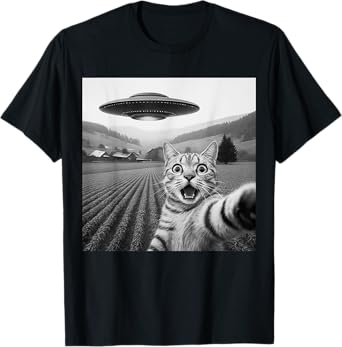 Cat Selfie with Alien UFO Funny Cat Gifts for Men Women Kid T-Shirt