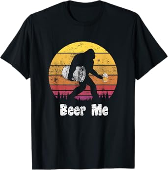 Bigfoot Loves Beer - Beer Me - Funny Bigfoot Beer Sasquatch T-Shirt