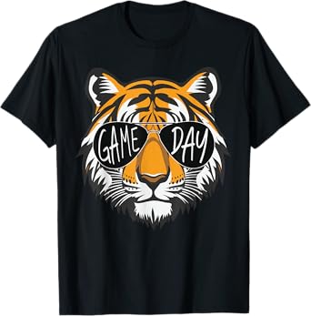 Touchdown American Football Game Day Thanksgiving Tiger Cool T-Shirt