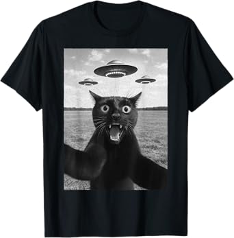Black Cat UFO Selfie – Retro Alien Funny Cat T-Shirt for Men Women Kids
