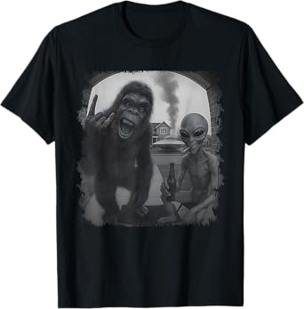 Funny Door Camera Men Women Sasquatch UFO Bigfoot And Alien T-Shirt