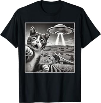 Funny Cat Selfie With Alien UFO Vintage Cat Women Men Kids T-Shirt