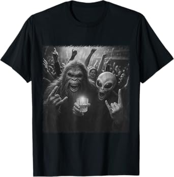 Funny bigfoot and alien party concert rave T-Shirt