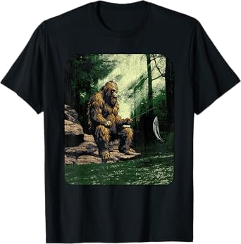 Big foot fishing, cool fishing fisher men T-Shirt