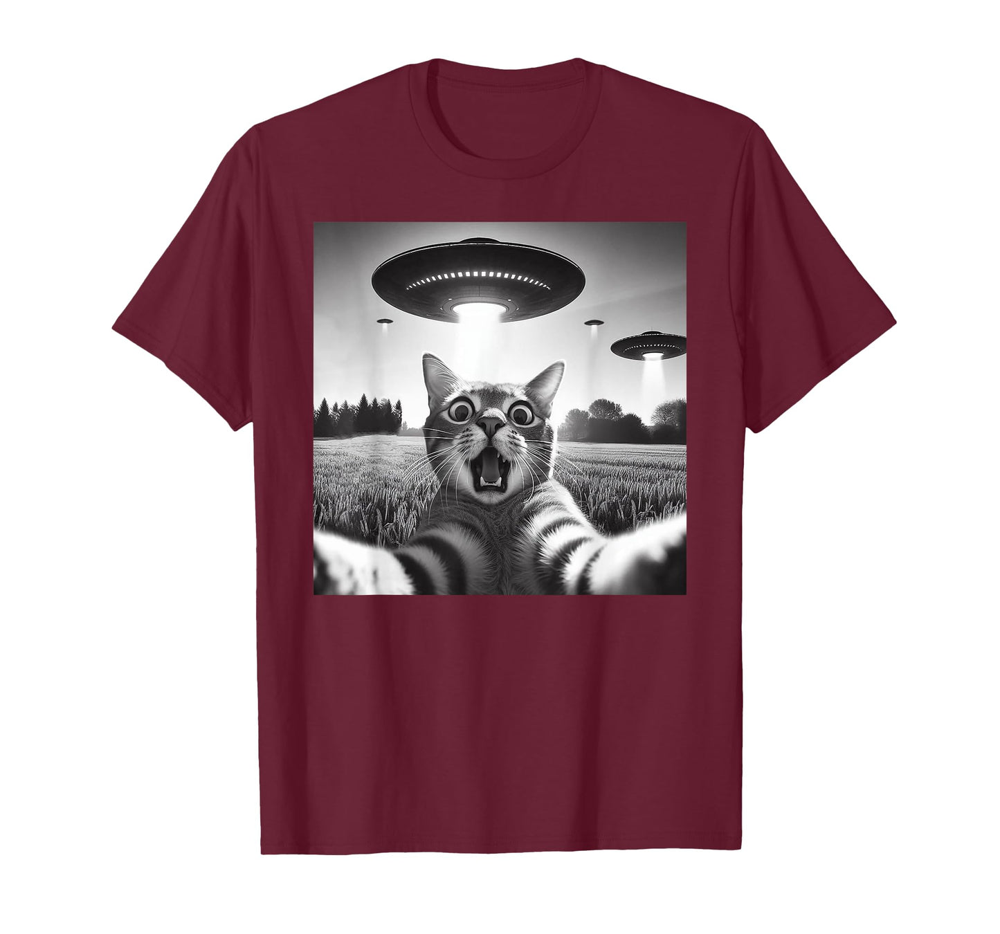 Cat Selfie With UFO Hilarious Alien Encounter T-Shirt