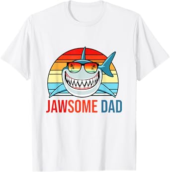 Retro Jawsome Dad Shark Funny Fathers Day Papa Daddy Husband T-Shirt