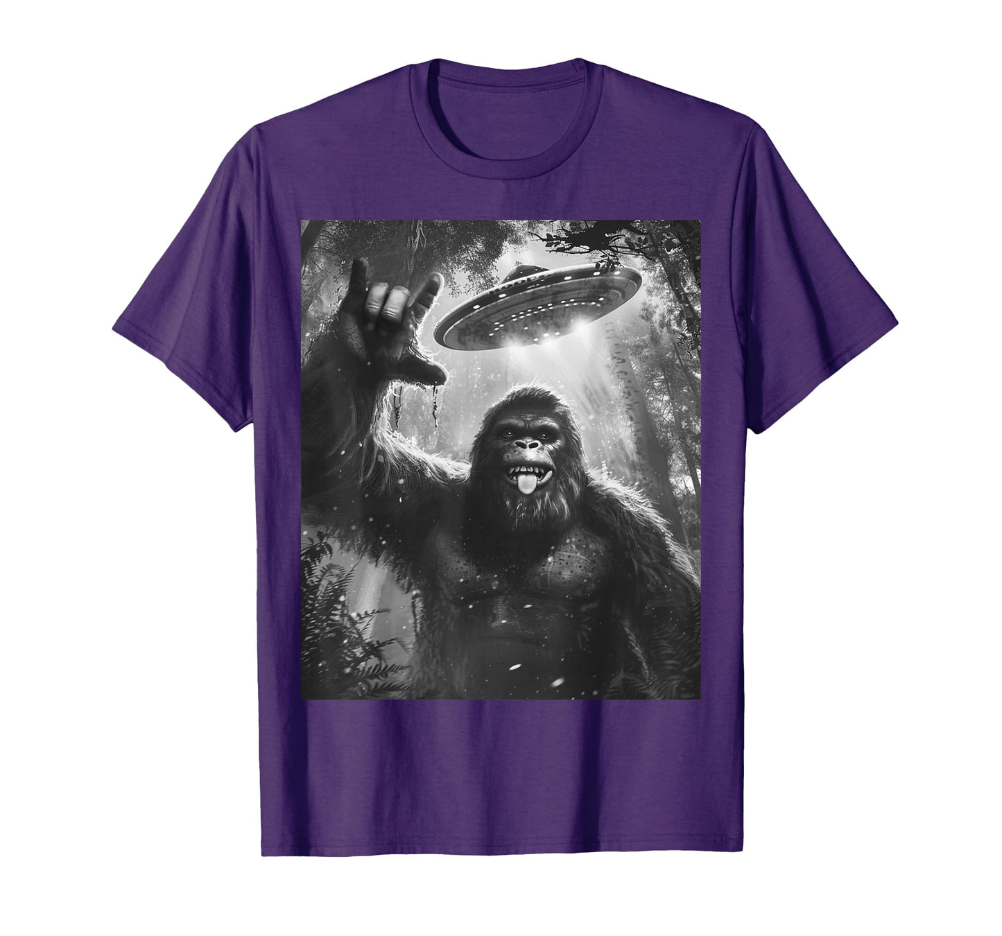 Funny Sasquatch Bigfoot Rock On Selfie with UFO Alien Saucer T-Shirt