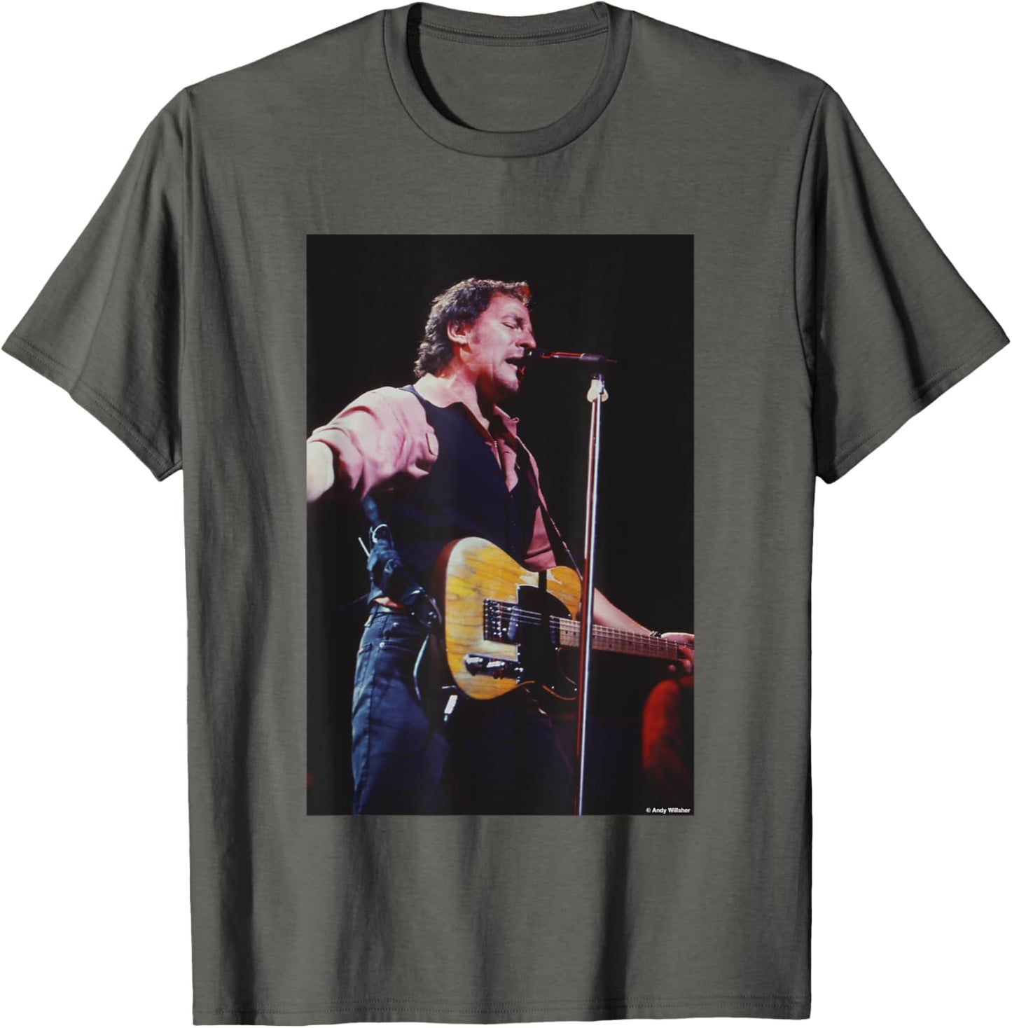 Bruce Springsteen The Boss Live By Andy Willsher T-Shirt