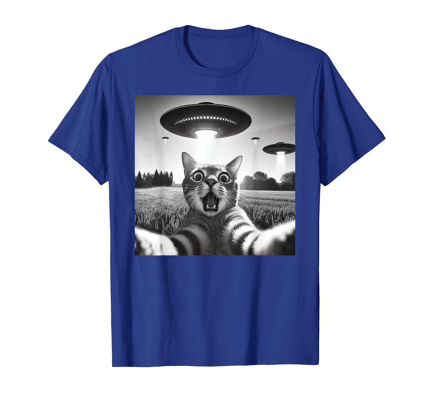 Cat Selfie With UFO Hilarious Alien Encounter T-Shirt