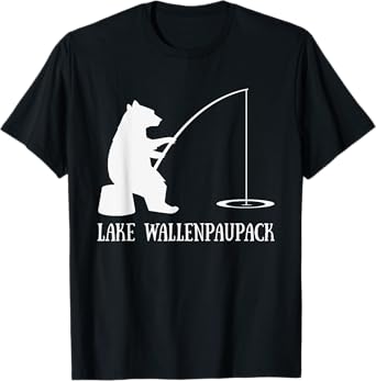 Lake Wallenpaupack Bear Fishing Pennsylvania Gift T-Shirt