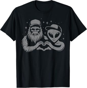 Bigfoot Sasquatch Alien Heart Selfie Funny Men Women Kids T-Shirt