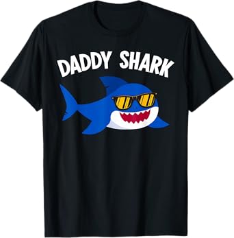 Shark Lover Funny Daddy Shark Father's Day T-Shirt