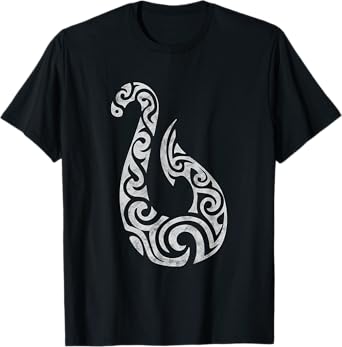 Maori New Zealand Polynesian Fish Hook Charm Gift T-Shirt
