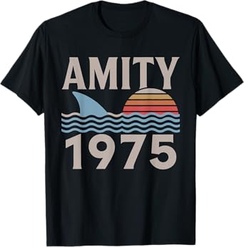 Vintage Amity 1975 Sunset Retro Sailboat Sunrise Summer T-Shirt