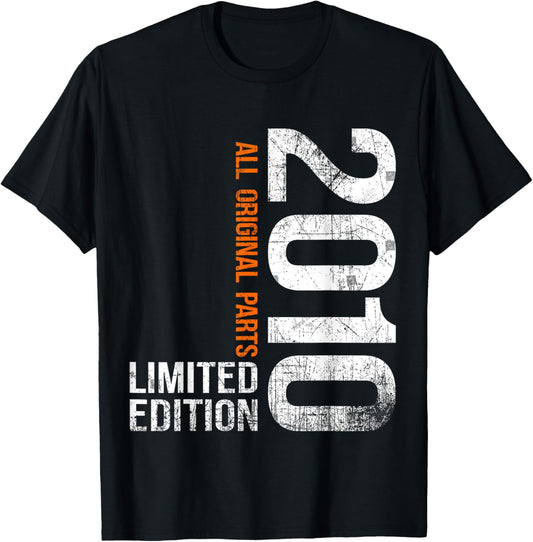 Vintage 2010 15th Birthday Gifts Boy Girl 15 Years Old T-Shirt