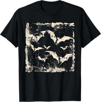 Bats Vampire Horror Spooky Scary Halloween Goth Aesthetic T-Shirt