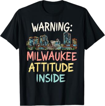 Funny Milwaukee Wisconsin Night Skyline Vintage T-Shirt
