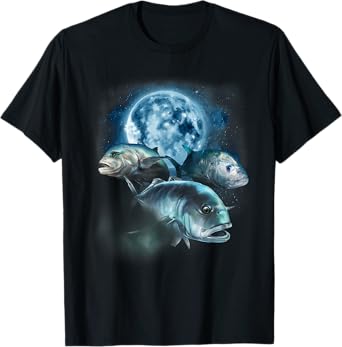 Ulua Fishing Shirt - Trevally Fish Howling at the Moon T-Shirt