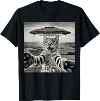 Cat Selfie With Alien UFOs Funny Cat Sarcastic Humor Meme T-Shirt