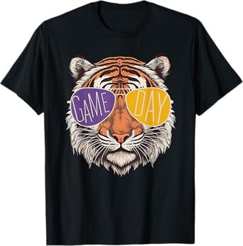 Touchdown American Football Game Day Thanksgiving Tiger Cool T-Shirt