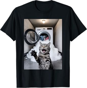 Funny Scared Cat Selfie Laundry Cat Meme Men Women T-Shirt