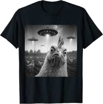 Chicken Rooster Funny Selfie Chicken with UFOs Weird Aliens T-Shirt