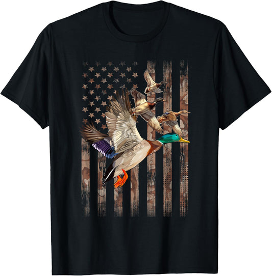 Duck Hunter American Flag Waterfowl Hunting Camouflage Men T-Shirt