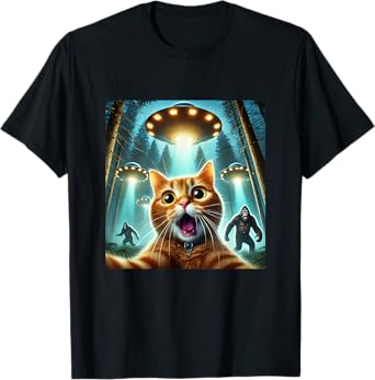 Cat Selfie With Bigfoot And Alien UFO Funny T-Shirt